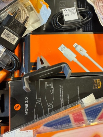 1405555-20 Technology party – approx. 1600 accessories