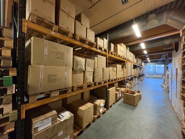 1471230-7 Large batch of stuffed animals – approximately 36,399 pieces – 94 different models