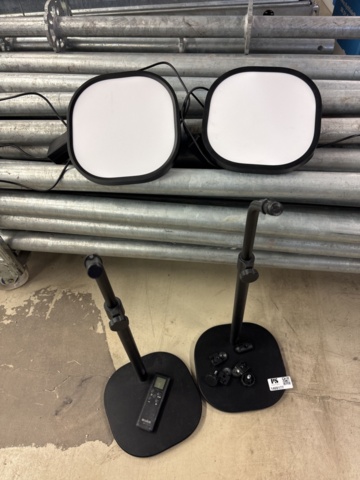 1469177-9 Studio lighting 2 pcs with stand - Elgato Key Light Air