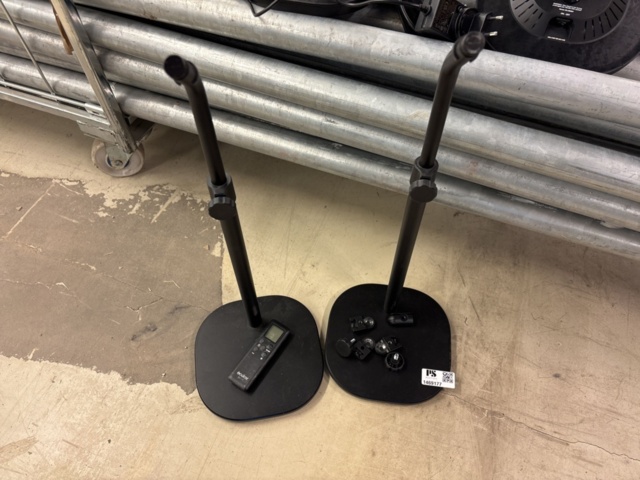 1469177-7 Studio lighting 2 pcs with stand - Elgato Key Light Air
