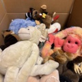 1471232-3 Large batch of mixed stuffed animals – 2 large cartons on pallet