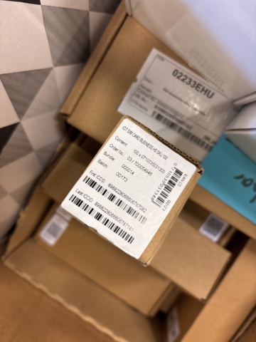 1469186-29 Inverters and various accessories - Solis, ABB and Huawei. etc.