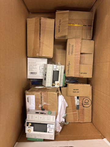 1469186-37 Inverters and various accessories - Solis, ABB and Huawei. etc.