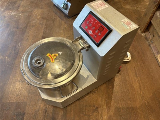 1471244-8 Empero SD.15 Cutter – 15 liters – 380V