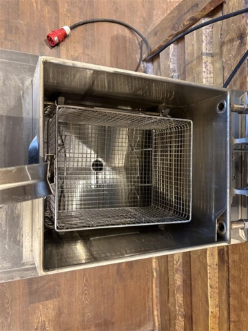 1471246-6 WOKK ETF-400 Pressure Fryer – 25L