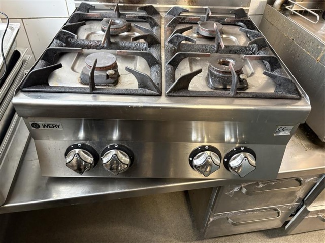 1471247-3 WERY C67G Gas stove – 4 burners