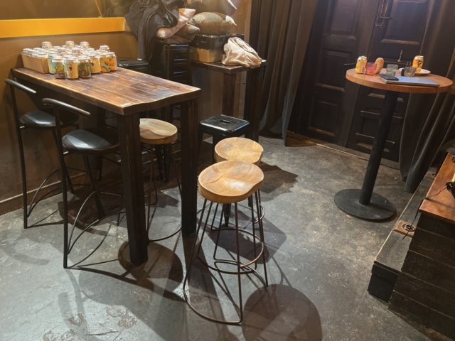 1384806-1 Bar furniture - Tables, chairs, etc.