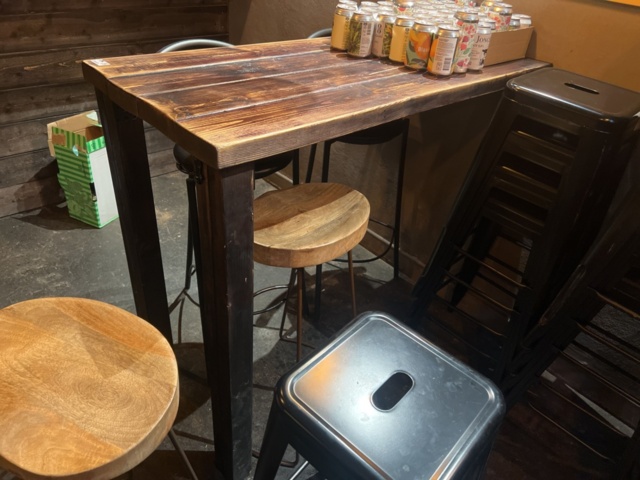 1384806-2 Bar furniture - Tables, chairs, etc.