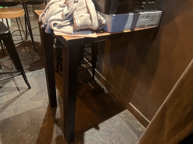 1384806-6 Bar furniture - Tables, chairs, etc.