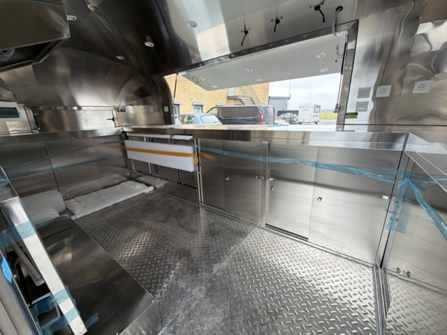 1496675-23 New food cart / ice cream cart / food truck, similar to Airstream