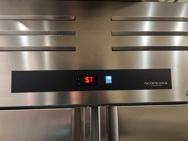 1384821-2 Refrigerator - Scancool GUR1400X