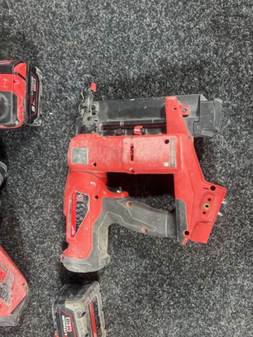 1469645-2 Nail gun, screwdriver and impact drill - Milwaukee