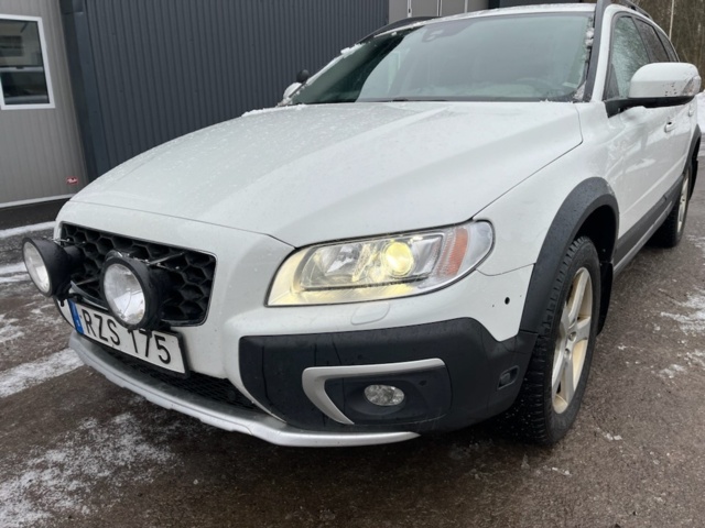 1464650-1 Volvo XC70 D5 AWD Geartronic 2015