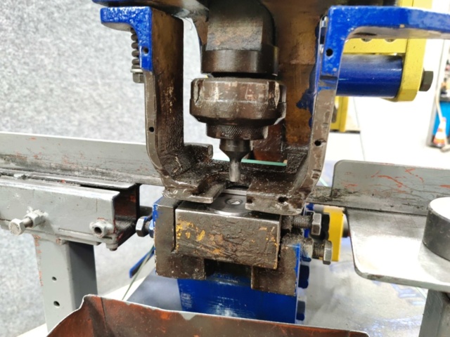 1496732-5 Stans- och klippmaskin Geka Microcrop-36