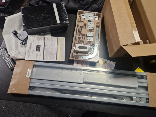 1497848-2 New/unused garage motors 10pcs - including rails with Wifi control and APP control