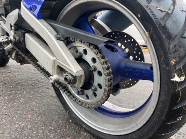1351411-20 Motorcykel - Yamaha YZF-R1 1.0 Manuell, 150hk -1999 (Reparationsobjekt)