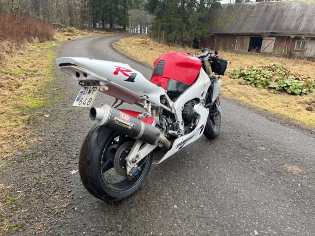1351410-5 Motorcykel - Yamaha YZF-R1 1.0 Manuell, 150hk -1999 (Reparationsobjekt)