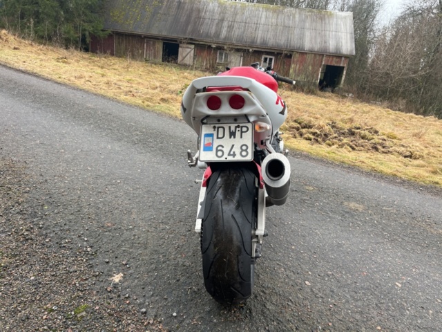 1351410-6 Motorcykel - Yamaha YZF-R1 1.0 Manuell, 150hk -1999 (Reparationsobjekt)