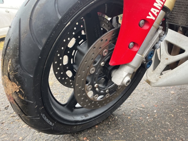 1351410-11 Motorcykel - Yamaha YZF-R1 1.0 Manuell, 150hk -1999 (Reparationsobjekt)