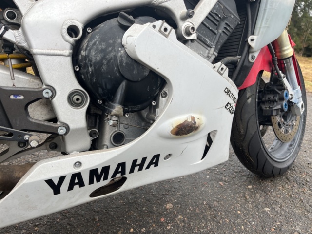 1351410-17 Motorcykel - Yamaha YZF-R1 1.0 Manuell, 150hk -1999 (Reparationsobjekt)