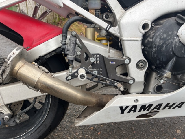 1351410-18 Motorcykel - Yamaha YZF-R1 1.0 Manuell, 150hk -1999 (Reparationsobjekt)