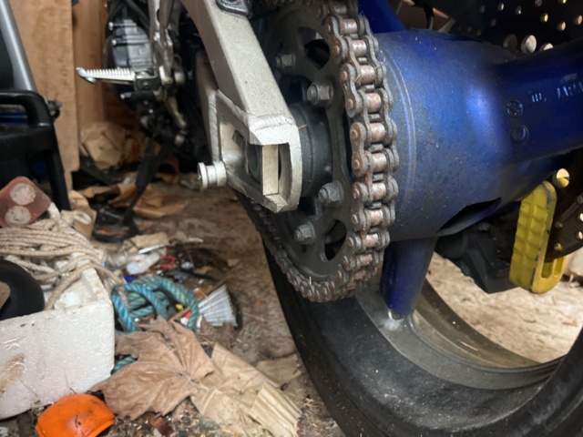 1351409-12 Motorcykel - Yamaha YZF-R1 1.0 Manuell, 150hk -1999 (Reparationsobjekt)