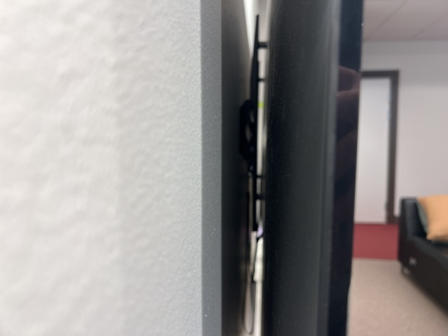 1469656-5 TV 70'' with accessories - Samsung