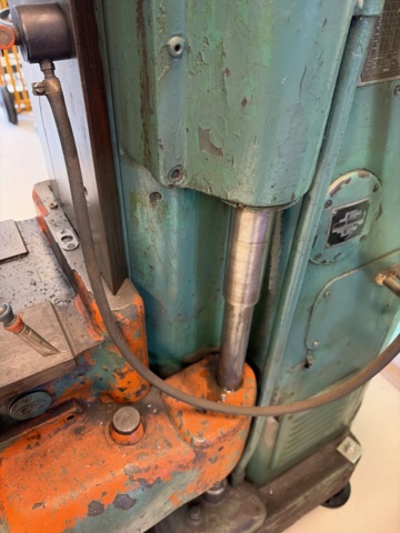 1491494-8 Vertikalfräs