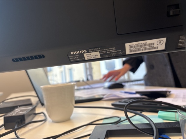 1469699-7 Printer and monitor - Brother, Philips