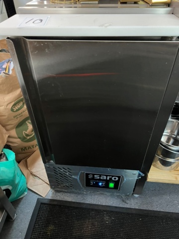 1489860-1 Refrigerator - Saro