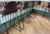 1489869 Bar stools
