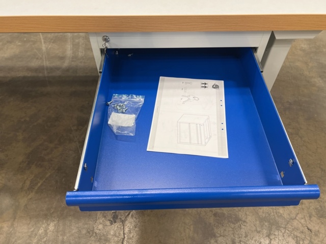 1498456-6 Workbench AJ Products SOLID with shelves, 2500x800