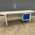 1498457-2 Workbench AJ Products SOLID with shelves, 2500x800