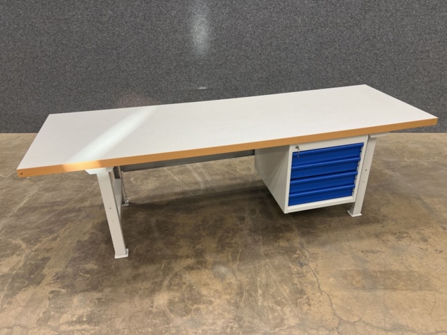 1498457-3 Workbench AJ Products SOLID with shelves, 2500x800