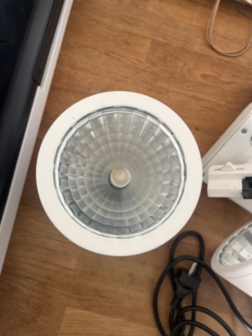 1469803-12 Samlingsobjekt - Spotlights och högtalare med skensystem