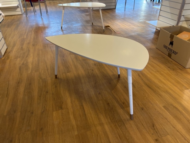 1469806-3 Exponeringsbord 7 st, stolar, m.m