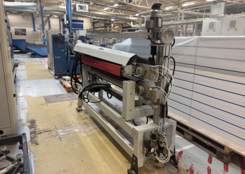 OMMA SPX 1400 motordriven linjärborste för industriell ytbehandling.