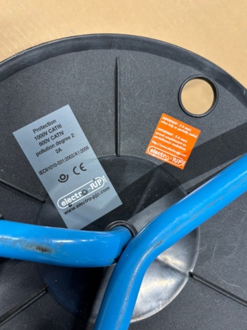 1421735-3 Insulation tester Elma Makrotest G3 & Test lead on cable drum 100m