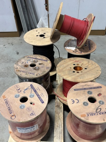 1421736-2 Cable for solar cells