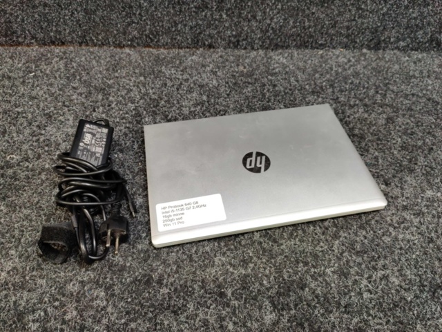 1498855-2 Laptop HP ProBook 650 G8