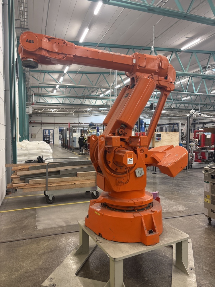 1445092-1 Komplett ABB industrirobot inklusive original ABB TU250 R01 B01
