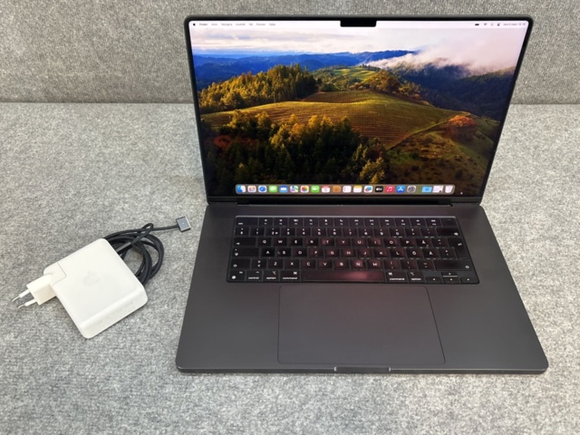 MacBook Pro 16