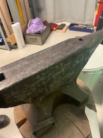 1491518-2 Blacksmith's anvil