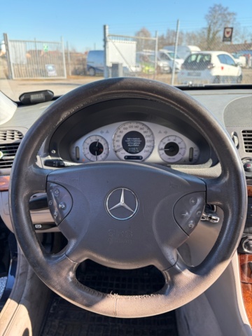 1368076-30 Mercedes-Benz E 200 Kompressor 5G-Tronic, 163hk, -2005