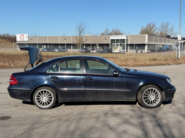 1368076-7 Mercedes-Benz E 200 Kompressor 5G-Tronic, 163hk, -2005