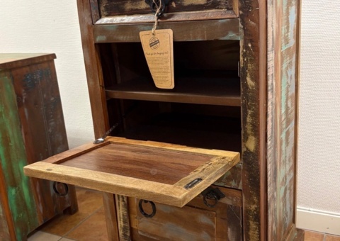 Image representing the auction - Furniture and home furnishings