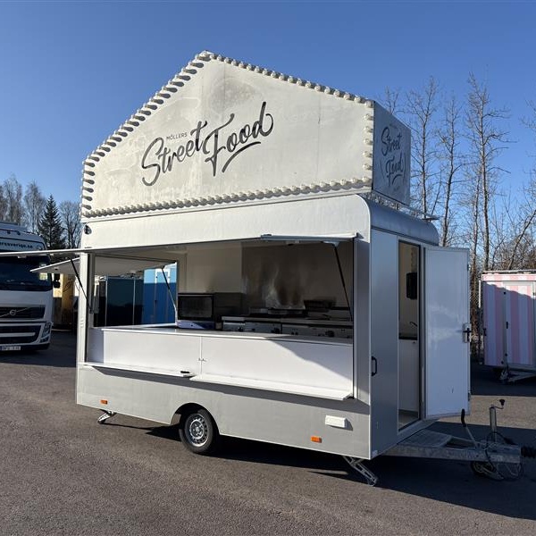 1471258-2 Foodtruck / Försäljningsvagn – Street Food