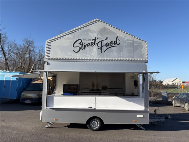 1471258-1 Foodtruck / Försäljningsvagn – Street Food
