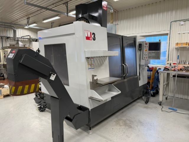 1411423-1 Vertikal fleroperationsmaskin - HAAS VM-3