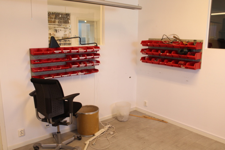 1476285-11 Tools and equipment in the locksmith workshop